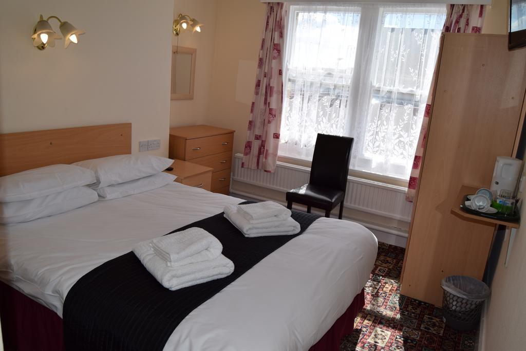 Westminster Hotel Ріл Екстер'єр фото