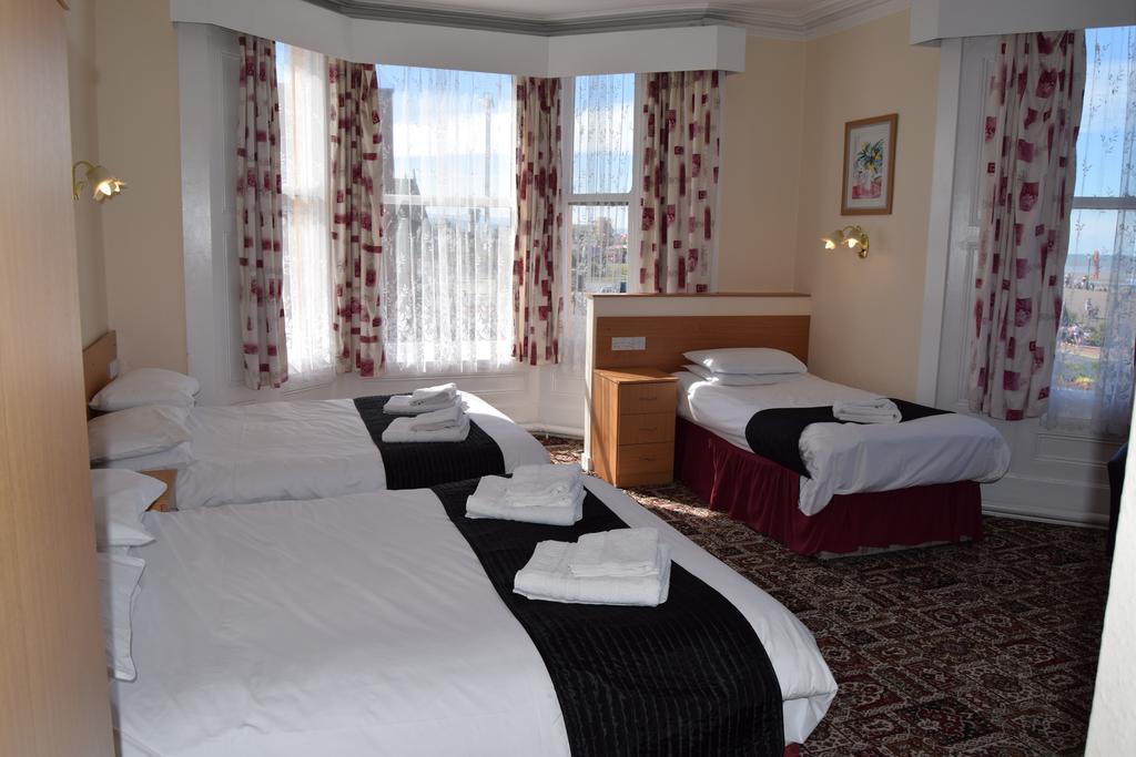 Westminster Hotel Ріл Екстер'єр фото